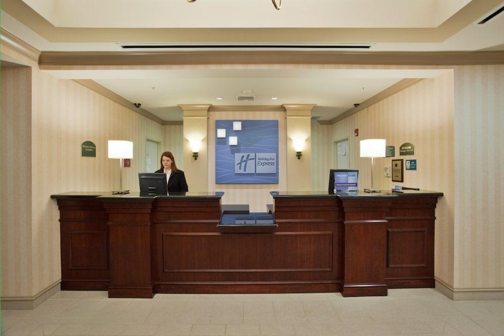 Holiday Inn Express Hotel & Suites Drums-Hazelton By Ihg Exterior foto