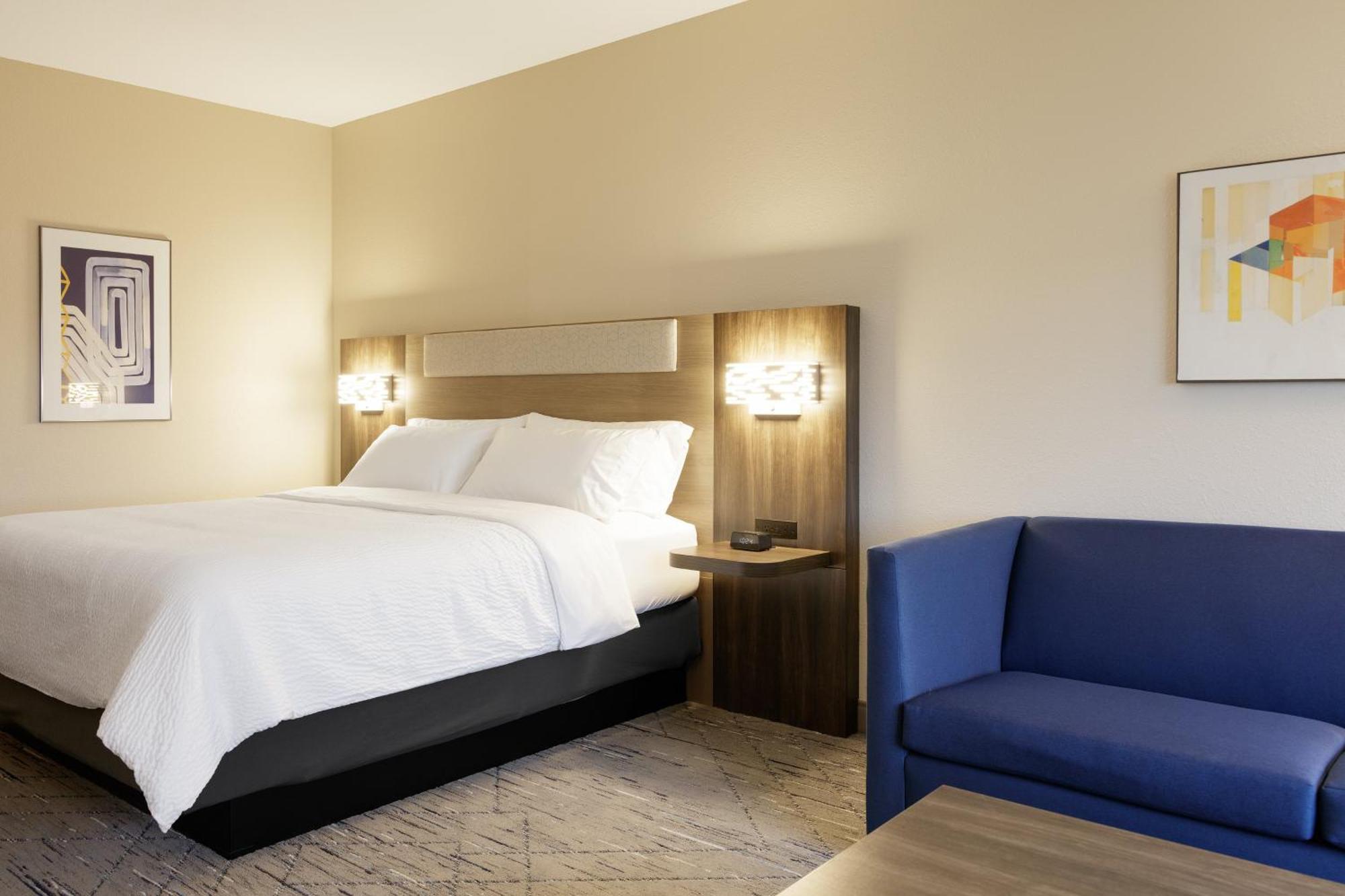 Holiday Inn Express Hotel & Suites Drums-Hazelton By Ihg Exterior foto
