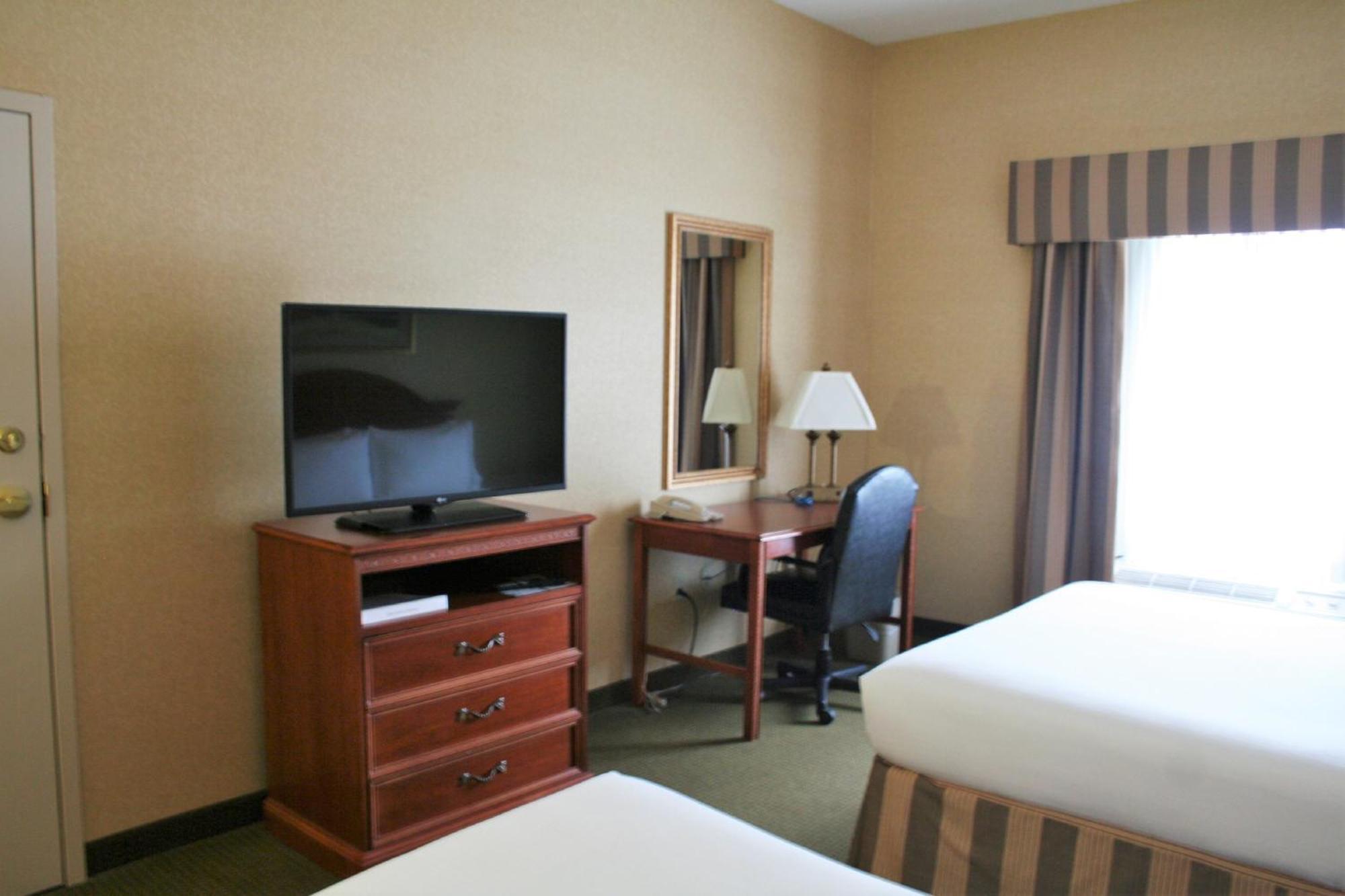 Holiday Inn Express Hotel & Suites Drums-Hazelton By Ihg Exterior foto